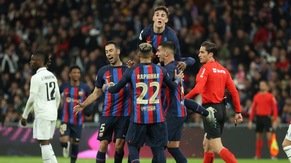 برشلونة يفوز على ريال مدريد أمام جماهيره في ذهاب نصف نهائي كأس إسبانيا