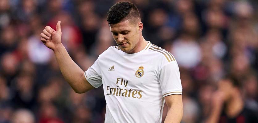 ريال مدريد يعرض مهاجمه الصربي على روما و مورينيو يرفض فكرة التعاقد معه