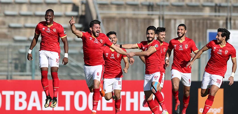 الأهلي المصري يسارع الزمان لتجديد عقود ثلاث ركائز قبل بداية الموسم الجديد