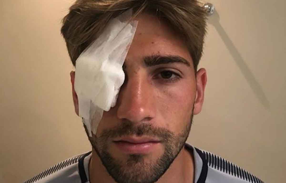 نهائي القرن يؤجل من جديد بسبب اعتداء جماهير الريفر على حافلة لاعبي بوكاجونيورز