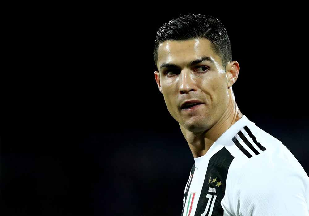 حركة "مهينة" من رونالدو لزملائه ليلة الخروج من "الأبطال" قد تُعجل برحيله عن اليوفي