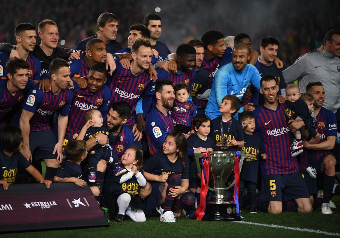 زلزال ليفربول يرمي 10 لاعبين خارج برشلونة
