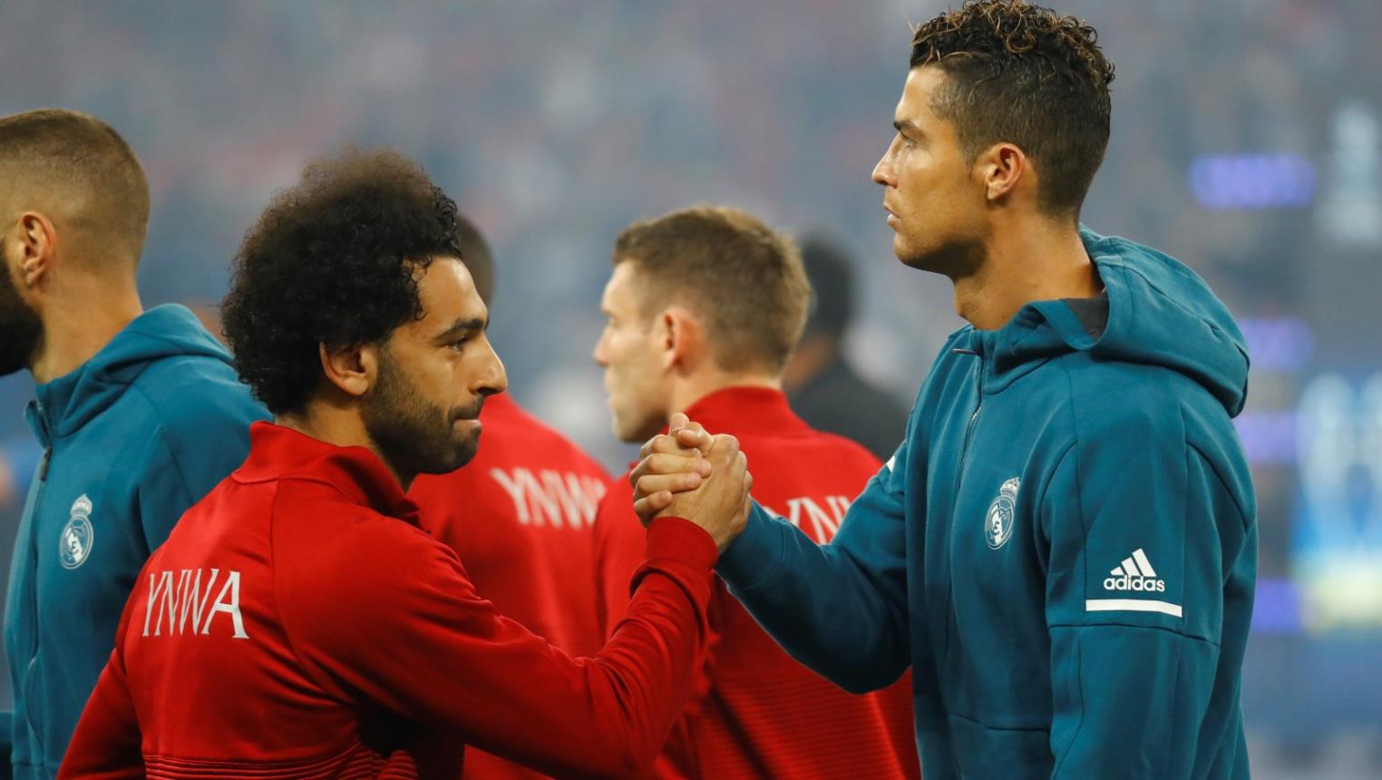 محمد صلاح يحرج زملاء رونالدو ويضعهم في مهب الريح