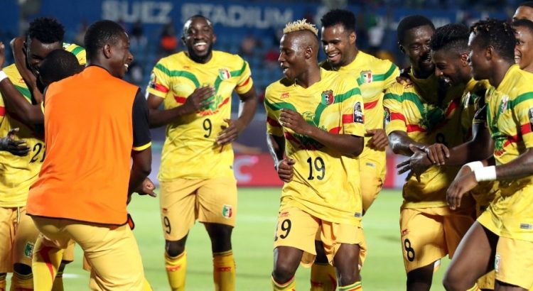 على خطى مصر وتونس .. مالي تستبعد نجمها من كأس إفريقيا