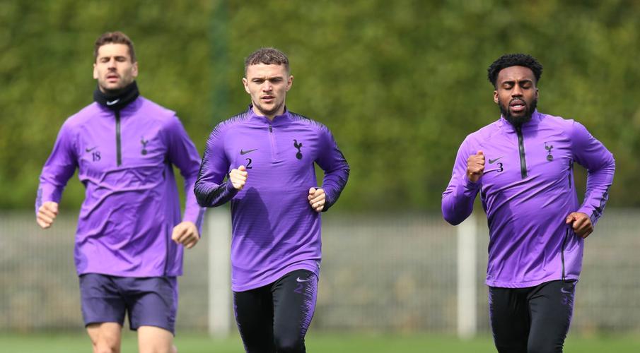 أتليتيكو مدريد يتعاقد مع ظهير توتنهام