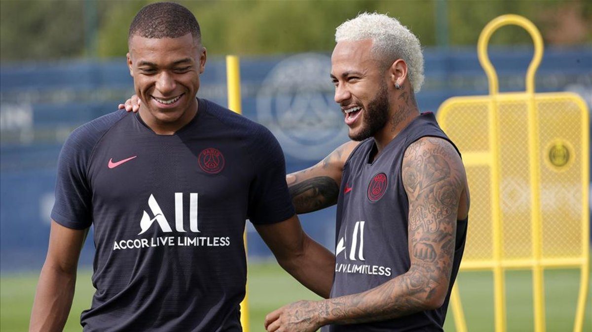 ريال مدريد يعرض صفقة تبادلية على باريس سان جيرمان