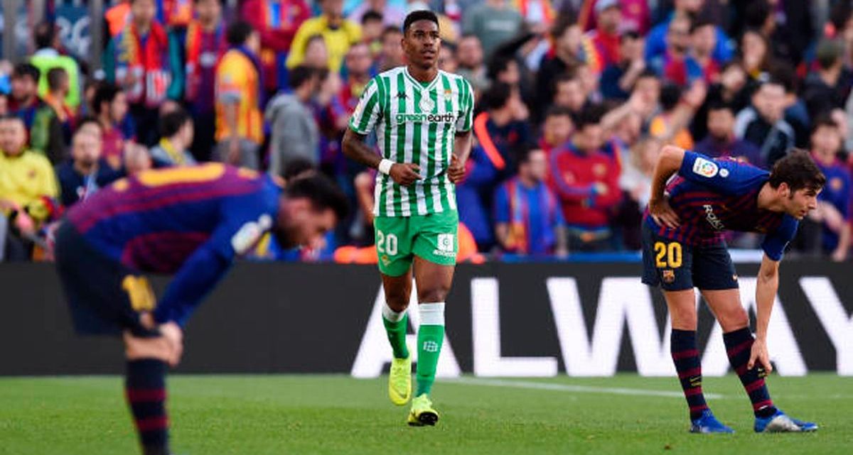 رسميا برشلونة يعلن ضم ظهير ريال بيتيس