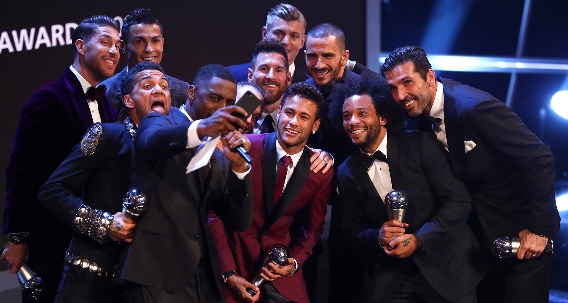 4 لاعبين من ريال مدريد في تشكيلة "الفيفا" و تواجد اسم سيُثير الكثير من الجدل