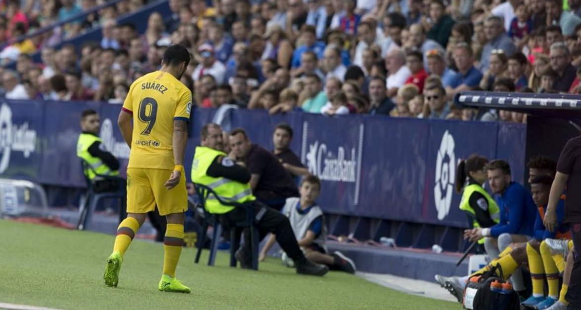 بعد إصابة سواريز..برشلونة يفقد لاعب آخر قبل قمة دوري الأبطال