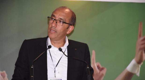 كارتيرون يحتاج لجناح والزيات يفاوض لاعب الحسنية
