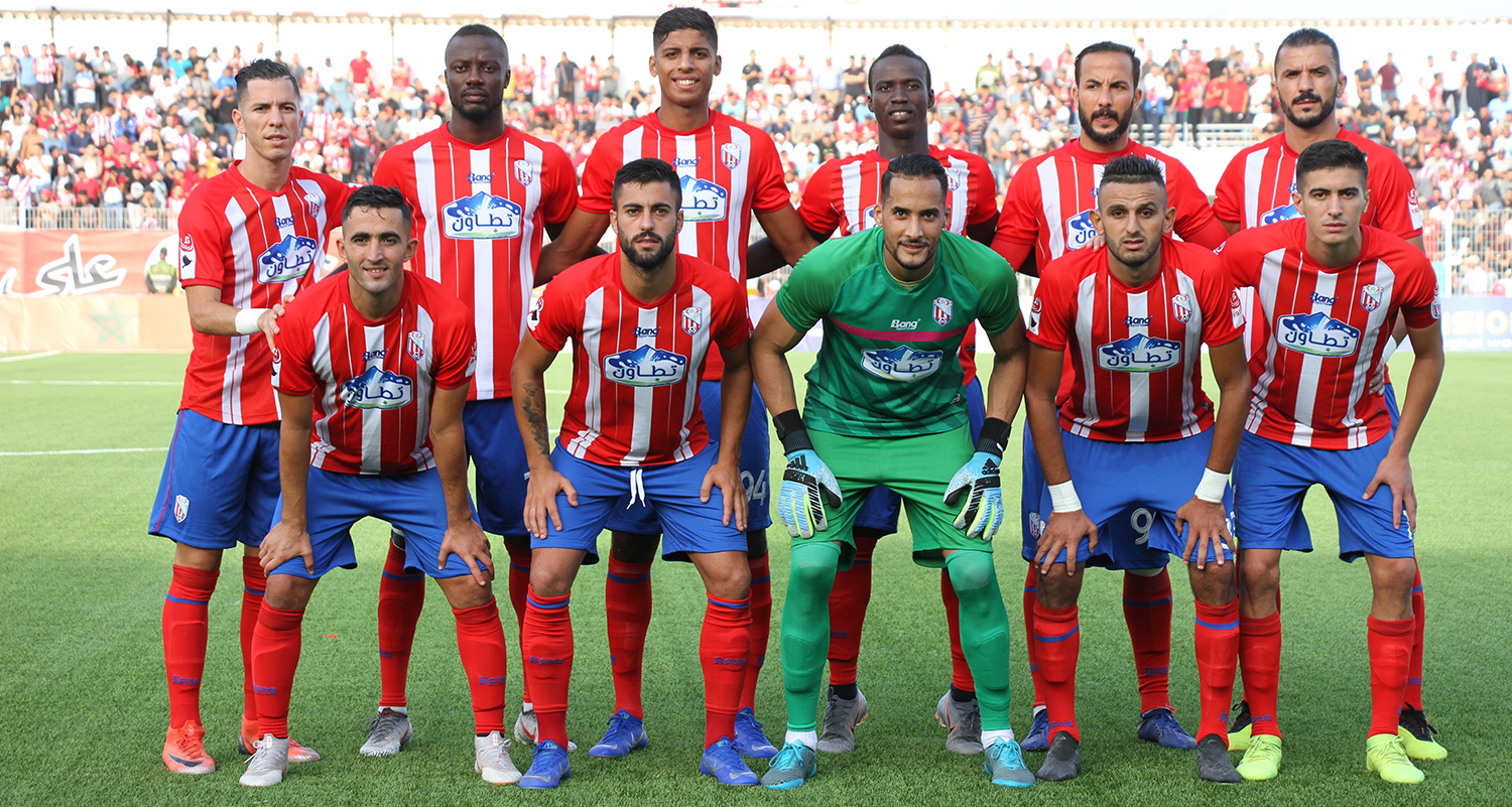 المغرب التطواني يحافظ على الصدارة رغم تعادله مع أولمبيك آسفي