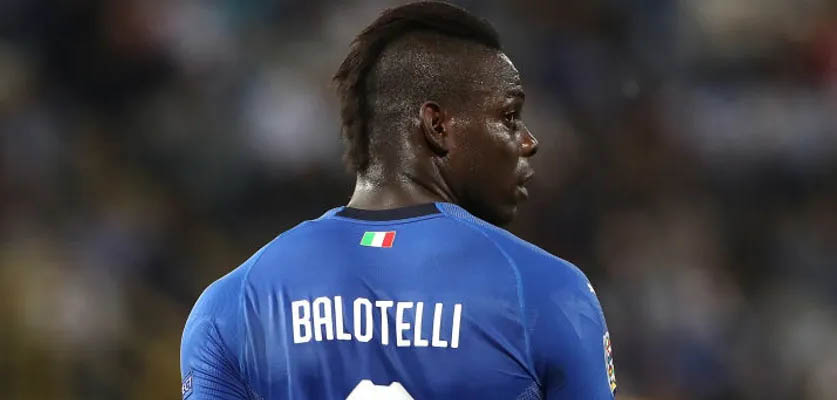بالوتيلي يعود لتشكيلة المنتخب الإيطالي بعد غياب لأكثر من 4 سنوات