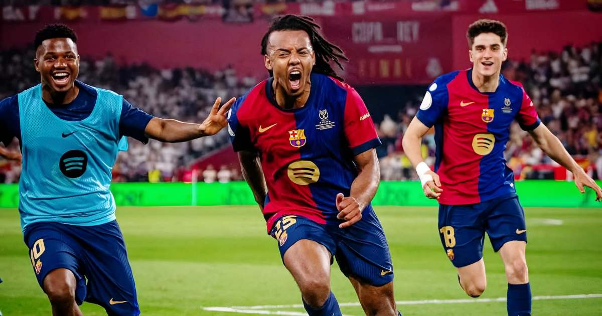 برشلونة يحقق كأس ملك إسبانيا بعد فوز مثير على ريال مدريد