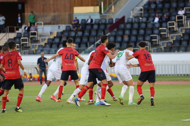 آسفي يقلب الطاولة على الرجاء بقلب الدار البيضاء