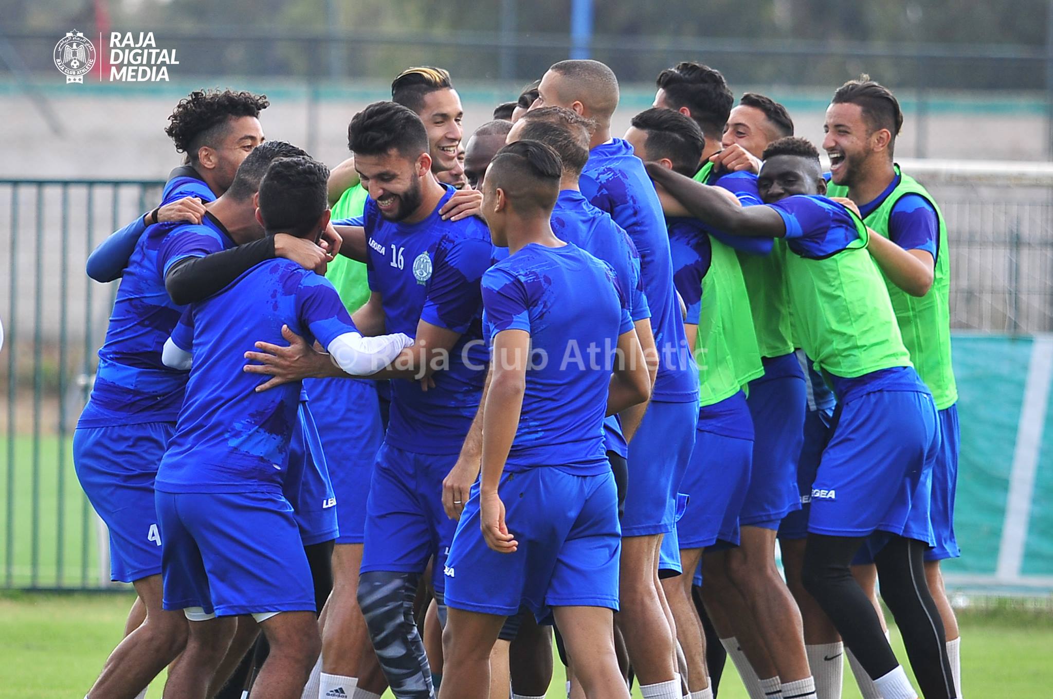 وجدة وبرشيد يتنافسان على ضم هداف الرجاء