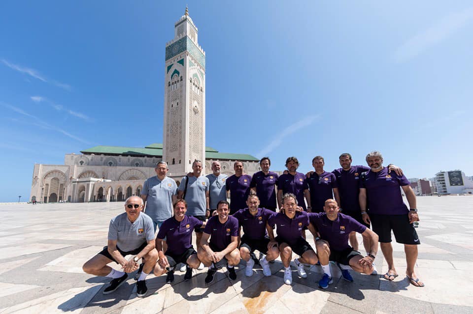 الأحد ... أساطير برشلونة يواجهون قدماء المغرب في ليلة أحمد فرس