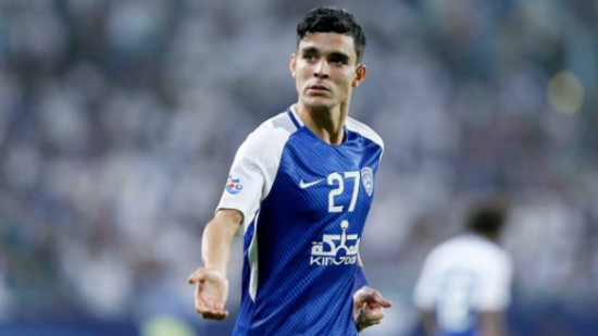 الهلال السعودي يضحي ببنشرقي واللاعب يناقش العروض