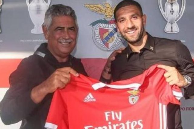 المغربي عادل تاعرابت يمدد عقده مع بنفيكا لـ3 مواسم
