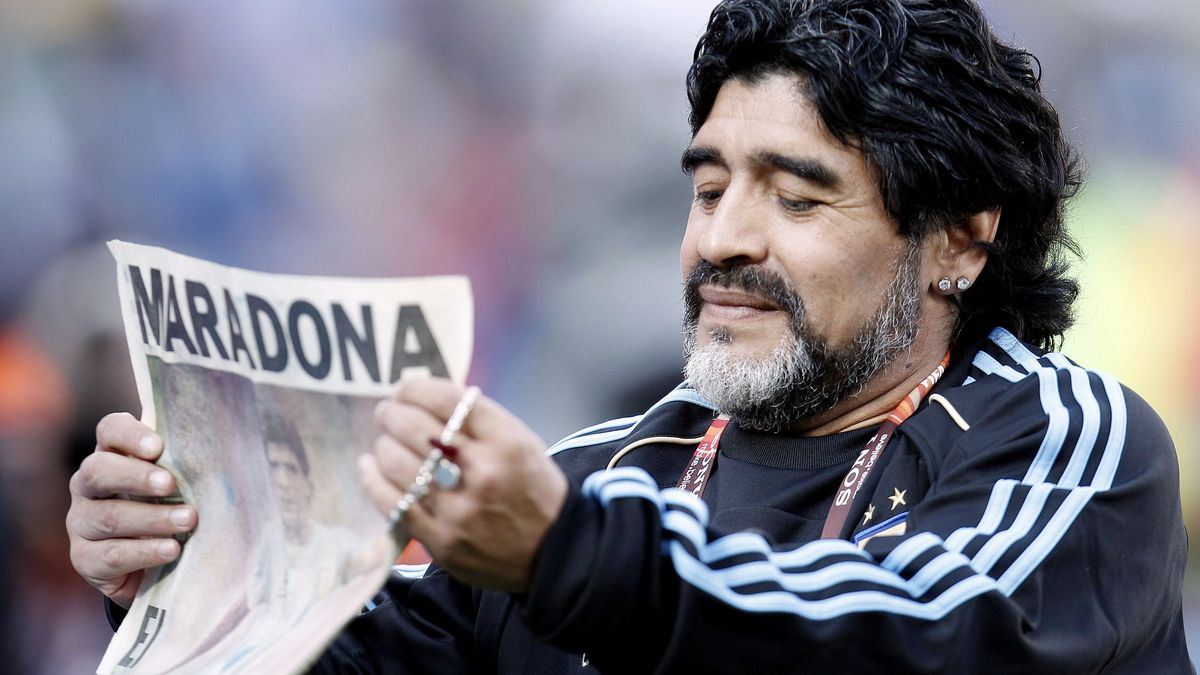 غوارديولا: والدي جعلني أعشق مارادونا مع البارصا